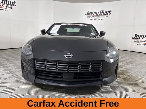 Used 2024 Nissan Z Sport w/ Floor Mat Package RWD image 3