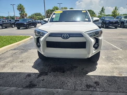 Used 2024 Toyota 4Runner SR5 Premium w/ Moonroof Package RWD image 6