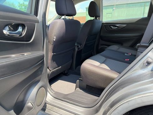 Used 2018 Nissan Rogue S AWD/4WD image 11