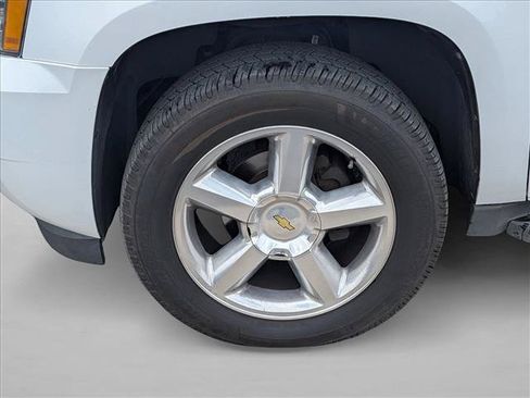 Used 2012 Chevrolet Avalanche LTZ RWD image 15