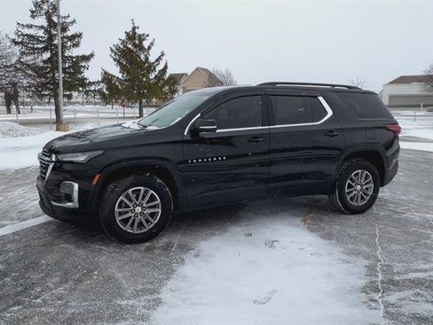 Used 2023 Chevrolet Traverse LT image 29