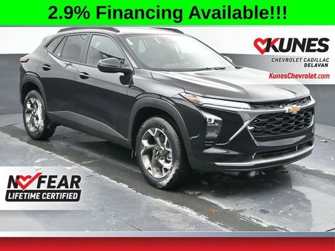 New 2026 Chevrolet Trax LT w/ Driver Confidence Package image 2