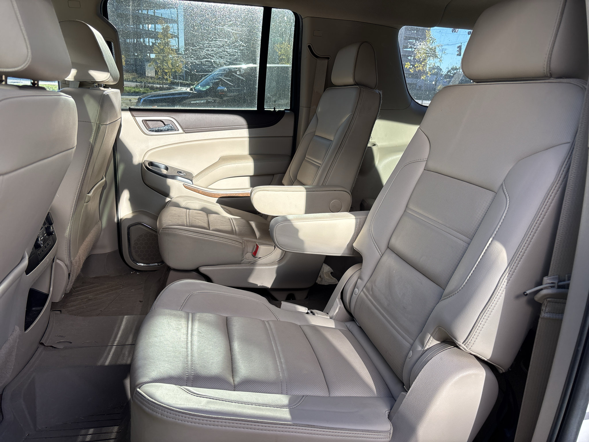 Used 2019 GMC Yukon XL Denali w/ Denali Ultimate Package AWD/4WD image 13