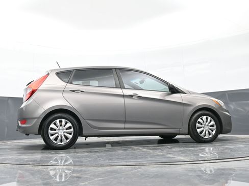 Used 2017 Hyundai Accent SE image 43