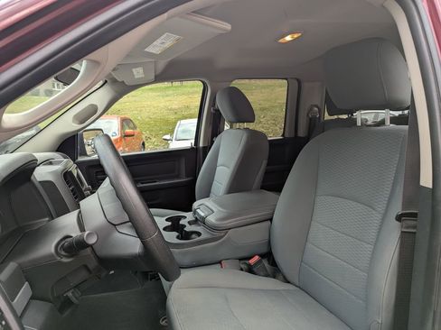 Used 2017 RAM 1500 Express AWD/4WD image 8