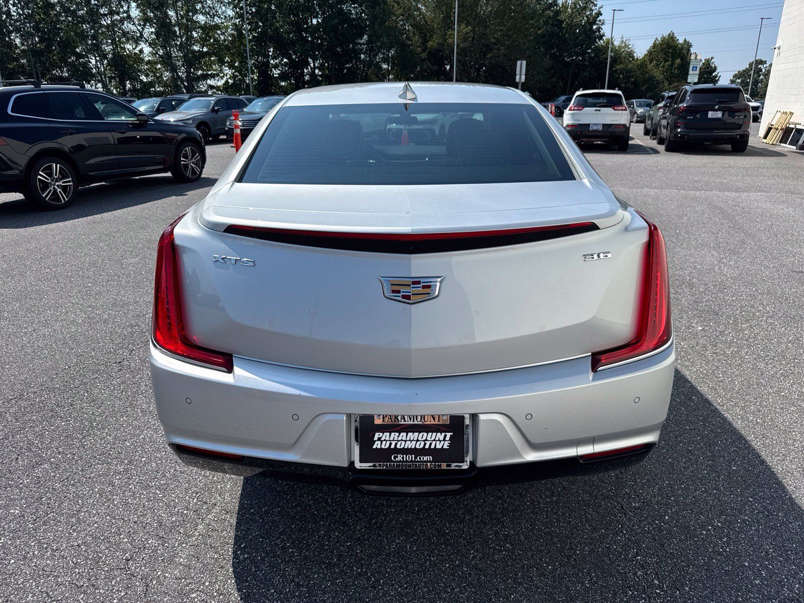 Used 2019 Cadillac XTS FWD image 6