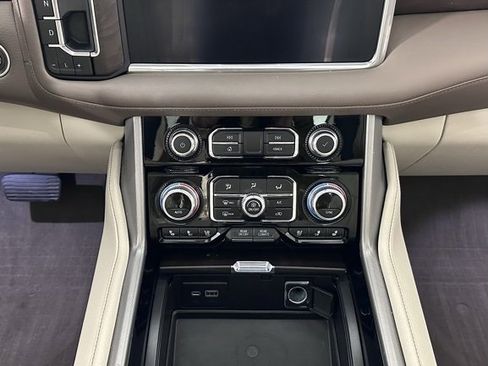 Used 2021 GMC Yukon XL Denali w/ Denali Premium Package image 26