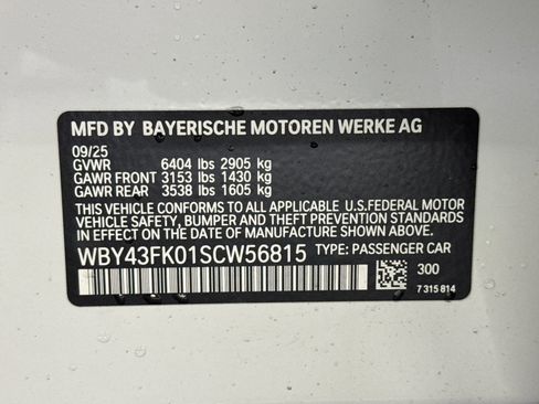 Used 2025 BMW i5 M60 w/ Executive Package image 18