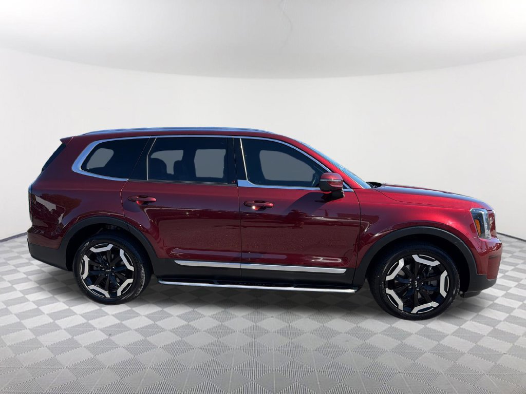 Used 2024 Kia Telluride EX w/ EX Captain's Chair Package AWD/4WD image 4