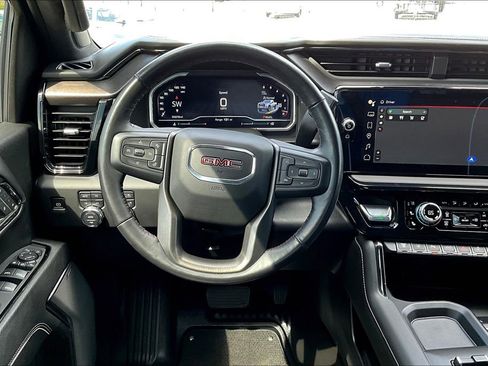 Used 2024 GMC Sierra 2500 AT4X image 7