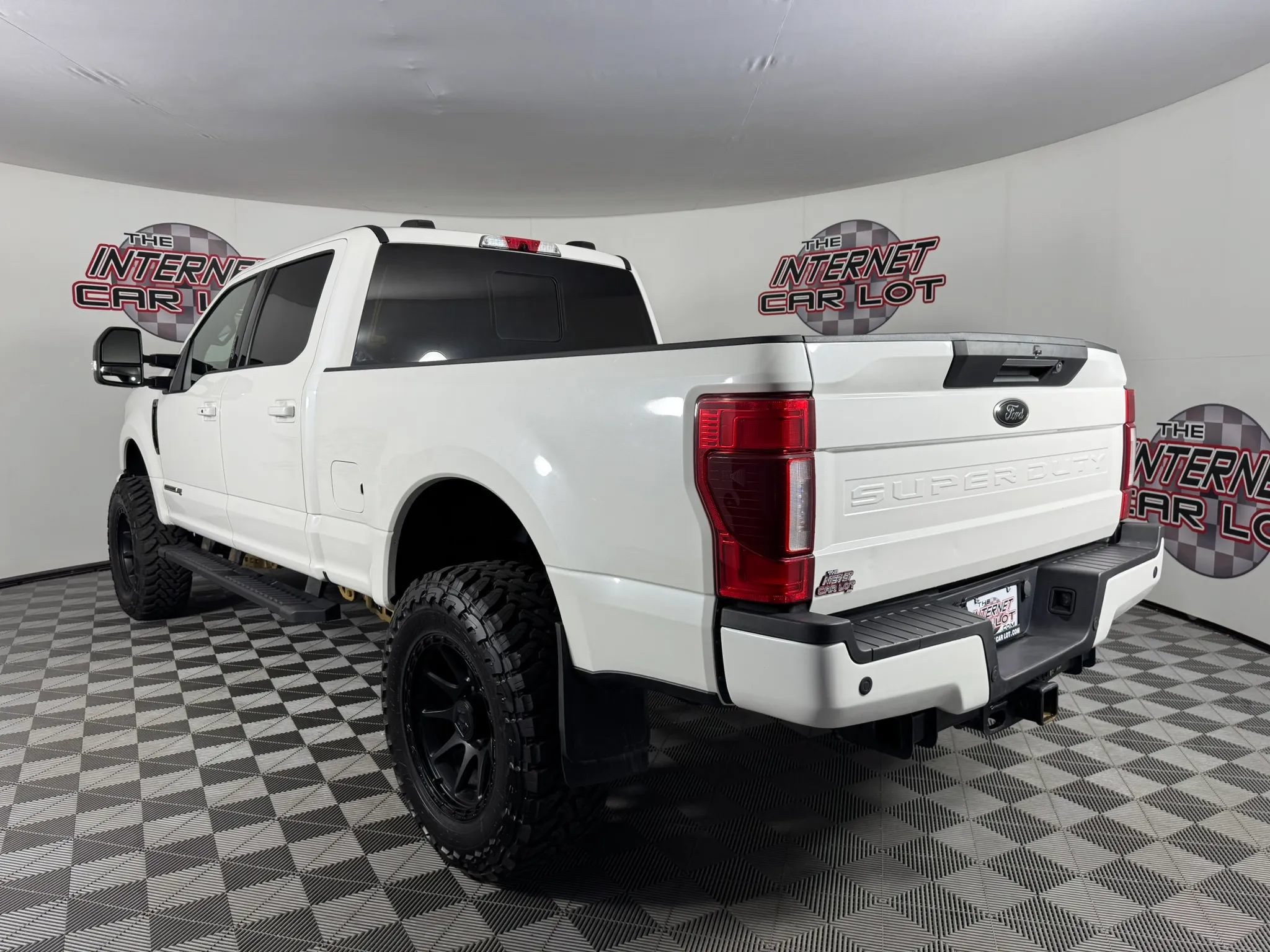 Used 2022 Ford F350 Lariat w/ Black Appearance Package AWD/4WD image 5