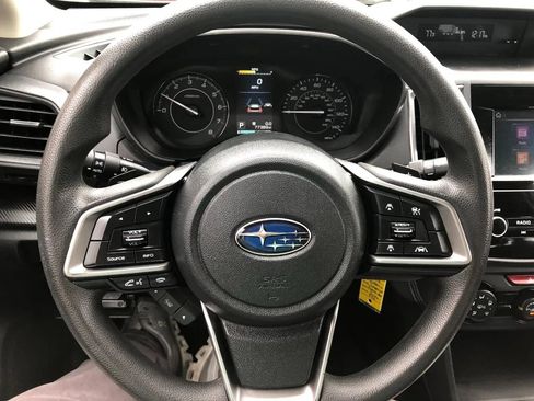 Used 2018 Subaru Impreza 2.0i Premium w/ Eyesight & BSD & Rcta AWD/4WD image 17
