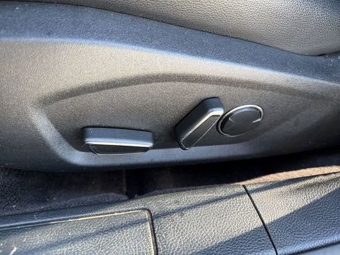 Used 2017 Ford Fusion SE image 14