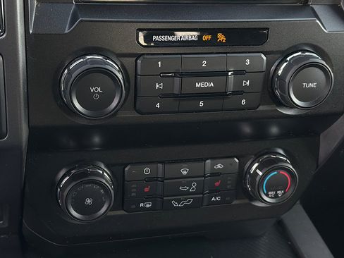 Used 2020 Ford F150 XLT w/ Equipment Group 302A Luxury image 15