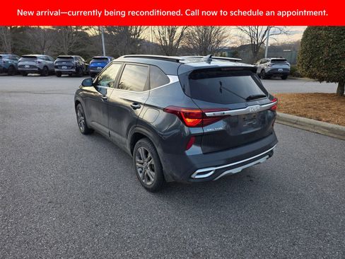 Used 2022 Kia Seltos S image 3