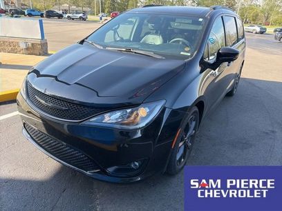 Used 2020 Chrysler Pacifica Touring-L Plus w/ S Appearance Package
