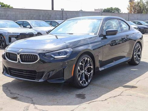 New 2025 BMW 230i Coupe w/ Convenience Package image 3