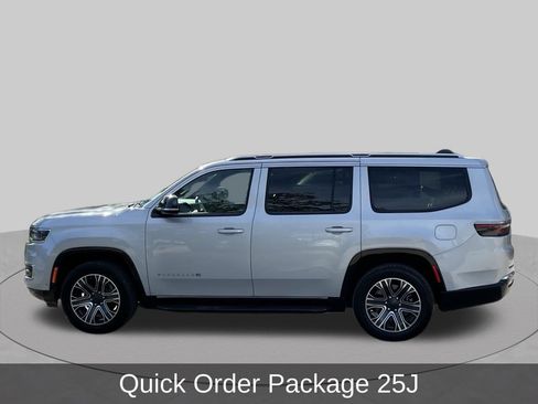 Used 2024 Jeep Wagoneer Series II w/ Flexible Seating Group RWD image 3