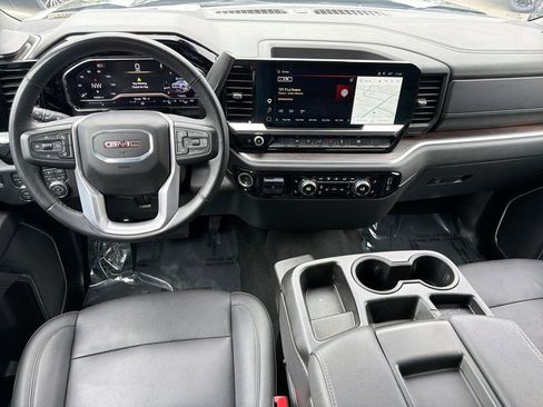 Used 2025 GMC Sierra 1500 SLT AWD/4WD image 6