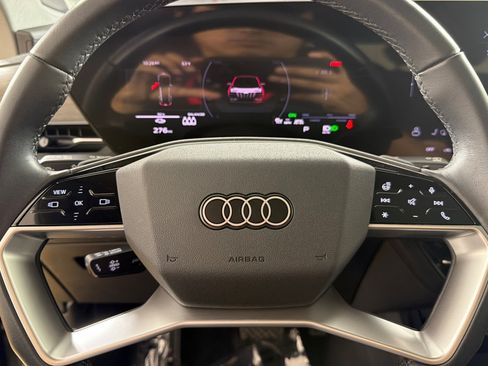 Used 2025 Audi Q6 e-tron Premium w/ Convenience Package RWD image 23