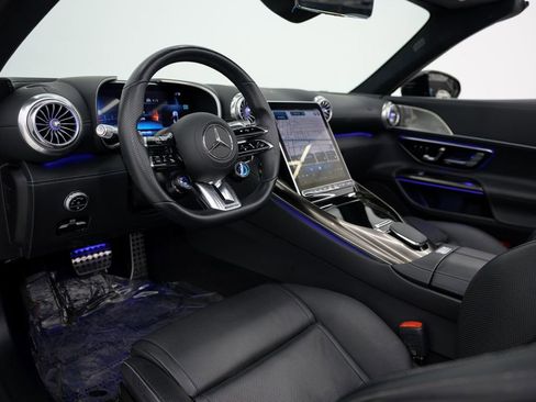 Used 2022 Mercedes-Benz SL 63 AMG 4MATIC image 17