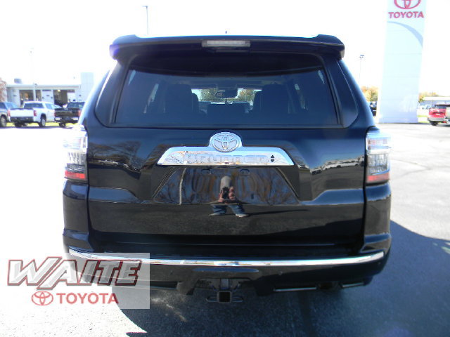 Used 2024 Toyota 4Runner Limited AWD/4WD image 3
