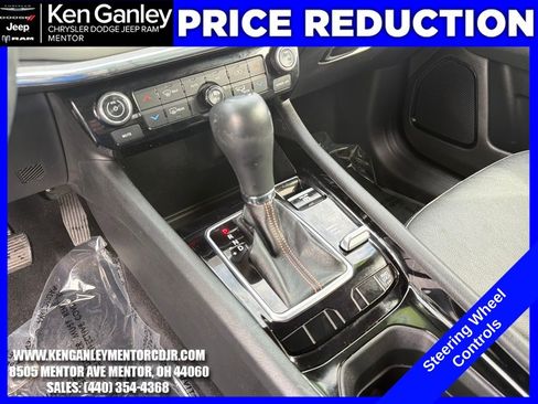 Used 2022 Jeep Compass Limited image 17