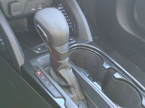 Used 2025 Chevrolet TrailBlazer LT AWD/4WD image 19