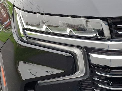 Used 2023 Chevrolet Tahoe LT w/ Luxury Package image 9