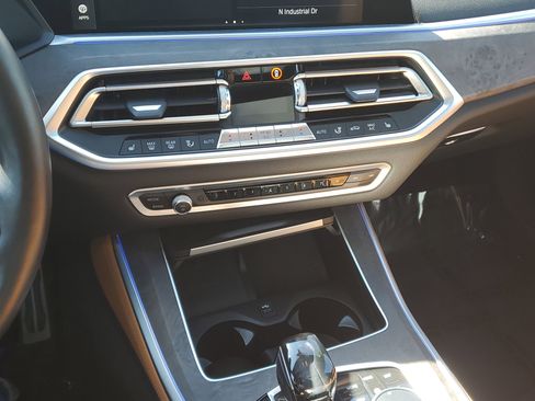 Used 2020 BMW X5 xDrive40i w/ M Sport Package image 19