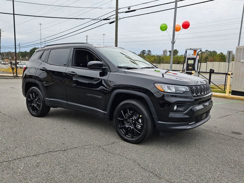 New 2026 Jeep Compass Latitude image 1