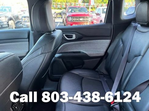 Used 2024 Jeep Compass Latitude AWD/4WD image 13
