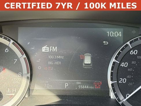 Used 2024 Toyota Highlander XLE FWD image 29