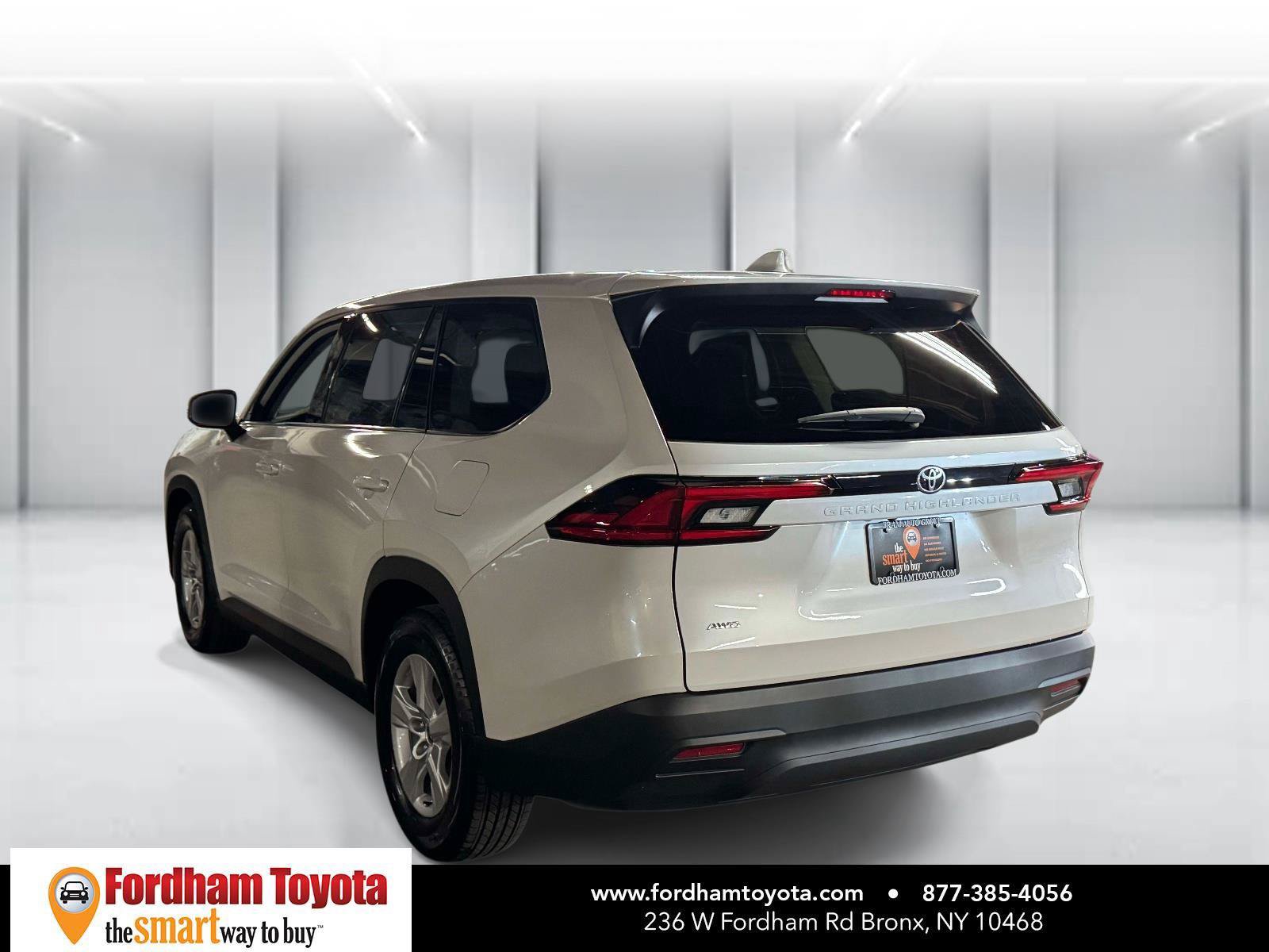 Used 2026 Toyota Grand Highlander AWD image 5