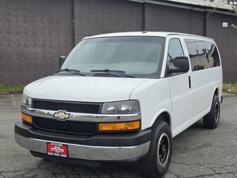 Used 2013 Chevrolet Express 2500 LT w/ LT Preferred Equipment Group image 10