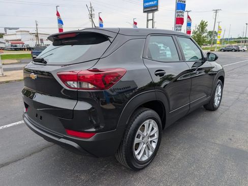 Used 2024 Chevrolet TrailBlazer LS FWD image 5