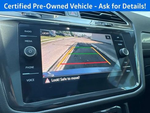Certified 2024 Volkswagen Tiguan SE R-Line AWD/4WD image 14