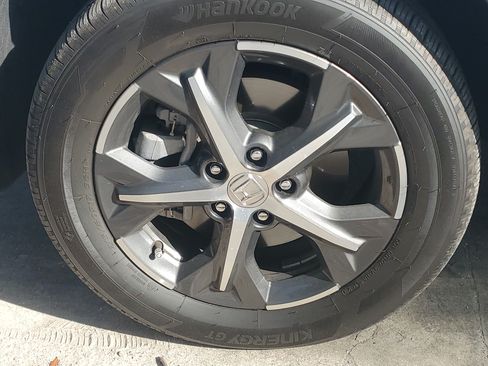 Used 2024 Honda HR-V EX-L image 4