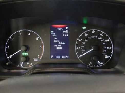 Certified 2025 Toyota Corolla SE image 17