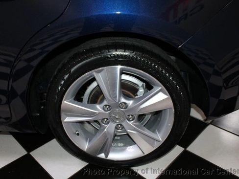 Used 2014 Acura ILX 4dr Sedan 2.0L image 38