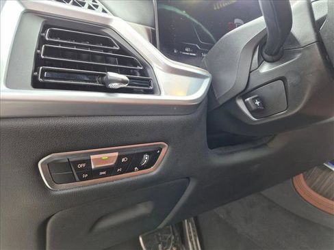 Used 2023 BMW X7 M60i w/ Executive Package AWD/4WD image 16