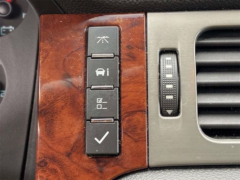 Used 2012 Chevrolet Avalanche LT w/ All-Star Edition image 23