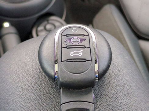 Used 2023 MINI Cooper S image 30