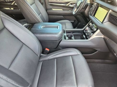 Used 2023 GMC Yukon Denali AWD/4WD image 14