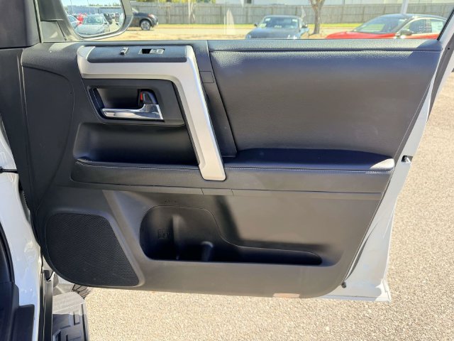 Used 2021 Toyota 4Runner SR5 Premium w/ Moonroof Package AWD/4WD image 8