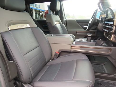 Used 2024 GMC Hummer EV 3X w/ LPO, Illumination Package AWD/4WD image 47