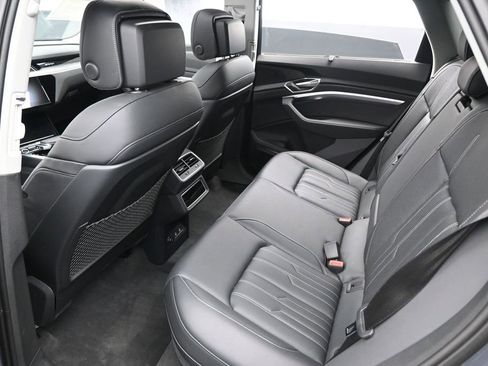 Used 2024 Audi Q8 e-tron Prestige w/ Prestige Package image 29