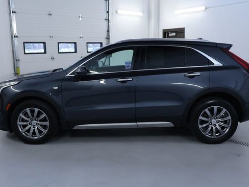 Used 2019 Cadillac XT4 Premium Luxury w/ Driver Awareness Package image 4