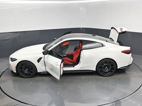 Used 2025 BMW M4 xDrive Competition w/ Executive Package AWD/4WD image 17