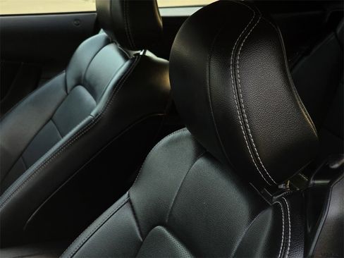Used 2023 Ford Mustang Premium image 22